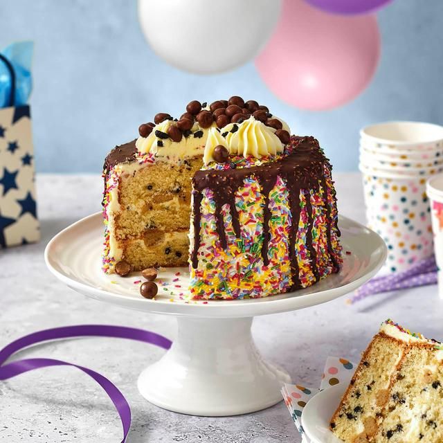 M&amp;amp;S Cookie Dough Cake   1.14kg