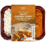 M&amp;amp;S Fruity Chicken Curry with Rice   400g
