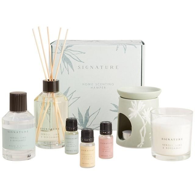 M&amp;amp;S Signature Gift Hamper