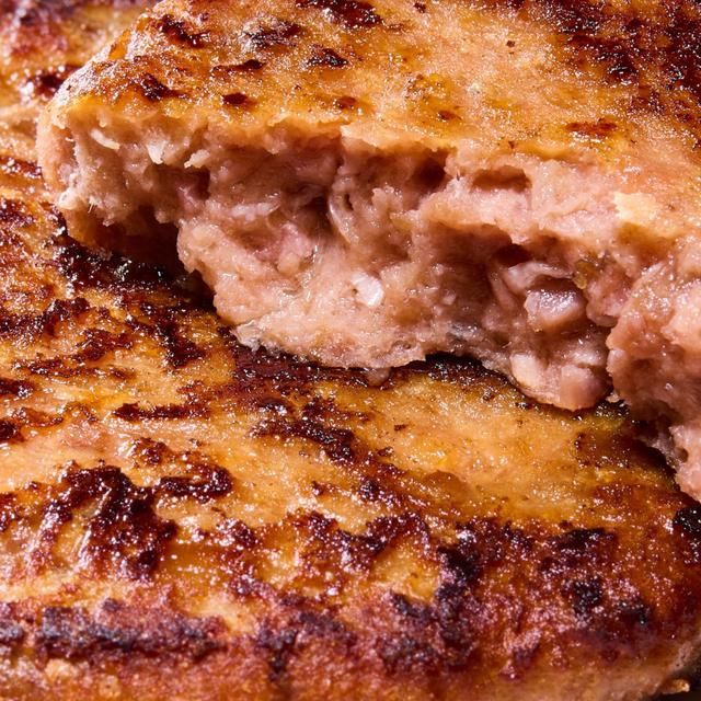 Moving Mountains Plant-Based Sausage Burger    2 x 113g