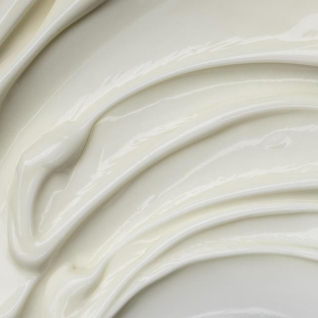 Neal's Yard Remedies Rejuvenating Frankincense Refining Cleanser   100ml