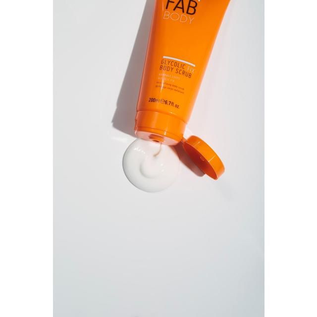 Nip+Fab Glycolic Fix Body Scrub   200ml