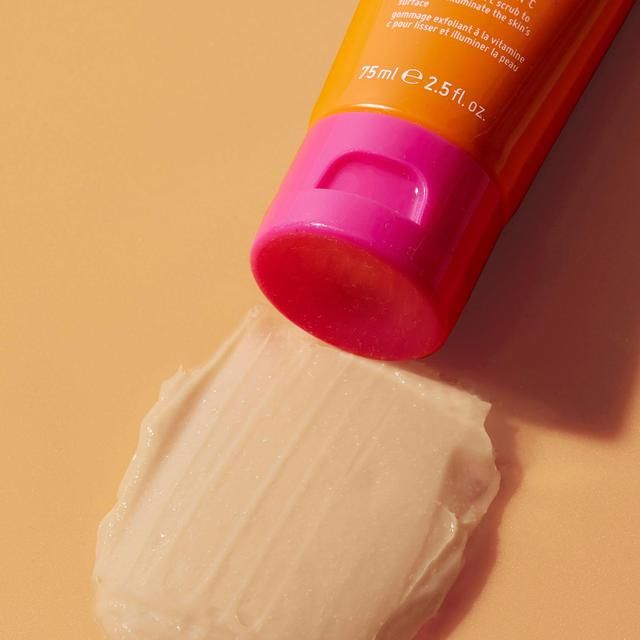 Nip+Fab Vitamin C Fix Facial Scrub   75ml