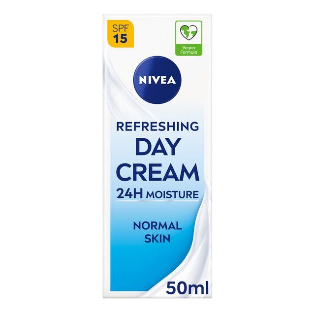 NIVEA Day Cream Face Moisturiser for Normal Skin SPF15   50ml