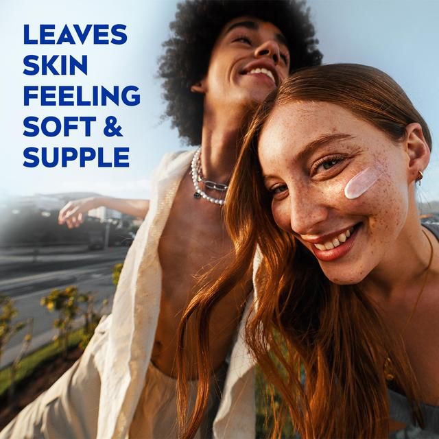 NIVEA Soft Moisturiser Cream for Face Hands &amp;amp; Body   200ml