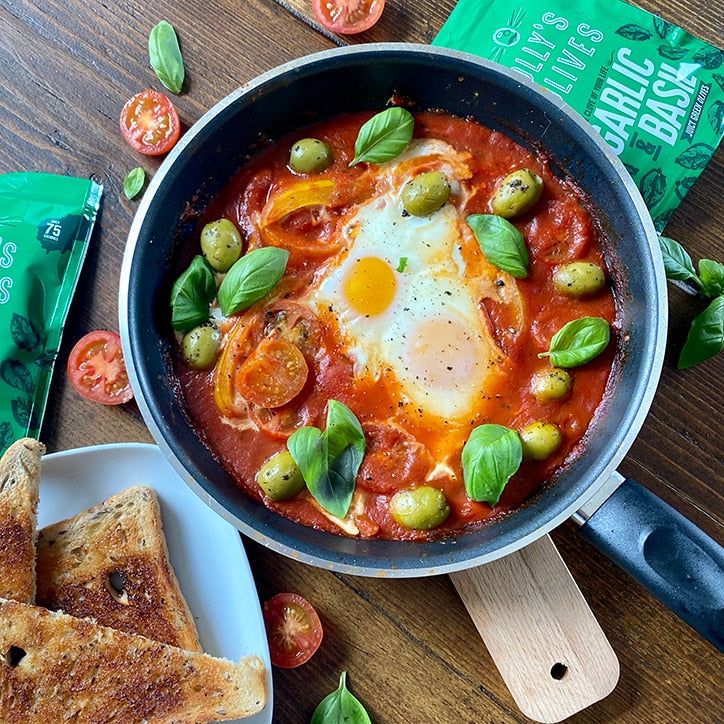 Olly's Basil &amp;amp; Garlic Olives 50g