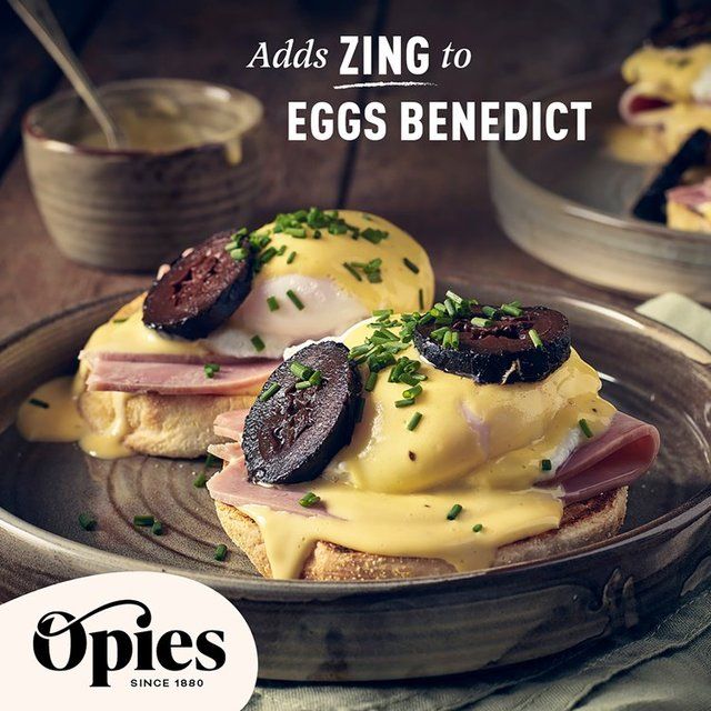 Opies Pickled Walnuts   390g