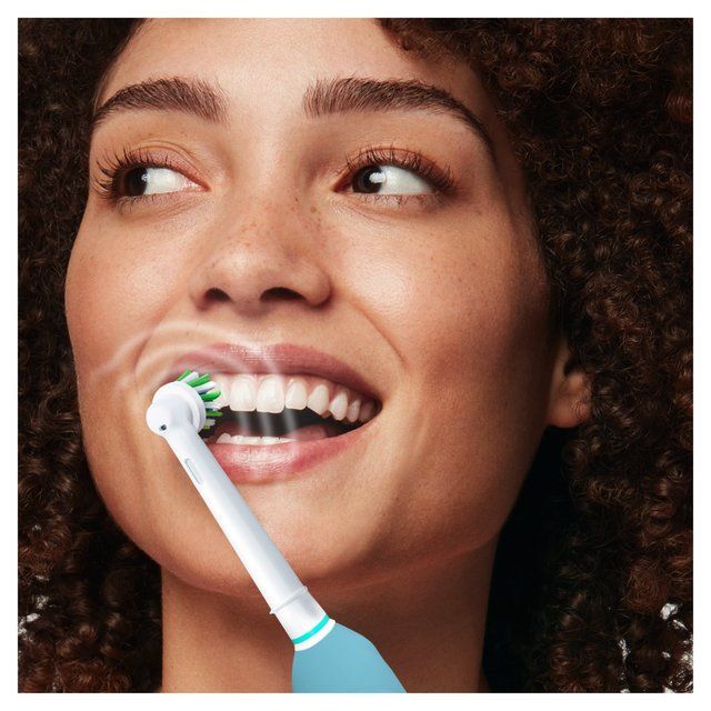 Oral-B Pro 600 3DWhite Electric Rechargeable Toothbrush