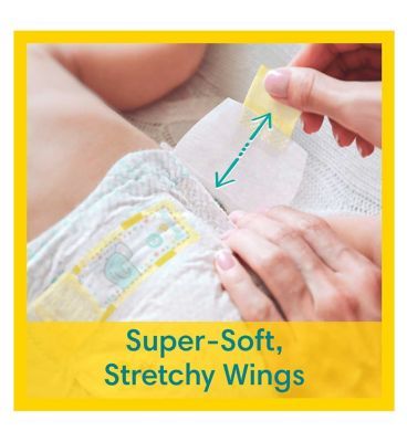 Pampers New Baby Size 0, 24 Newborn Nappies, &amp;lt;3kg, Carry Pack