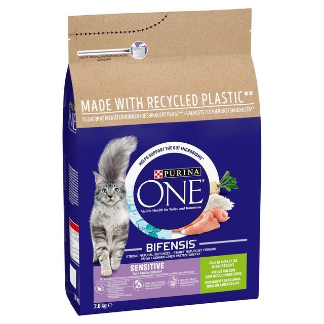 Purina ONE Sensitive Dry Cat Food Turkey and Rice   2.8kg