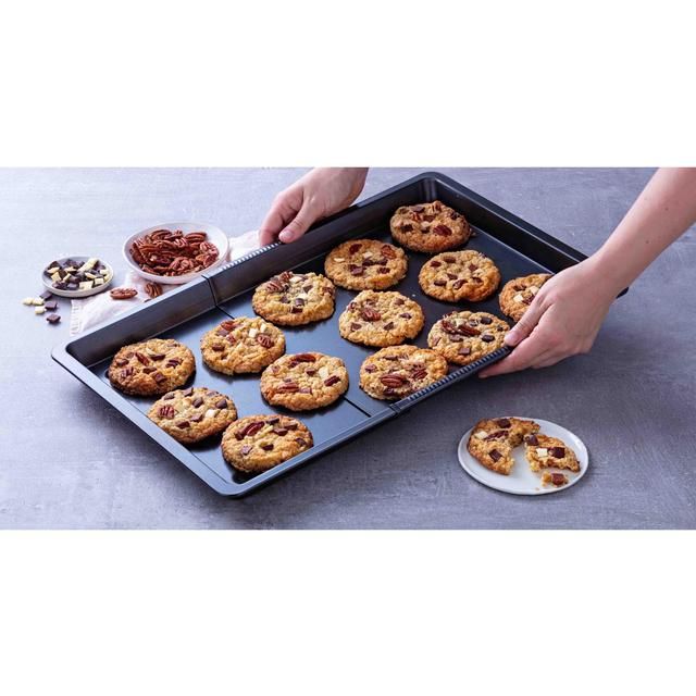 Pyrex Extendable Baking &amp;amp; Oven Tray  34-49cm by 30cm